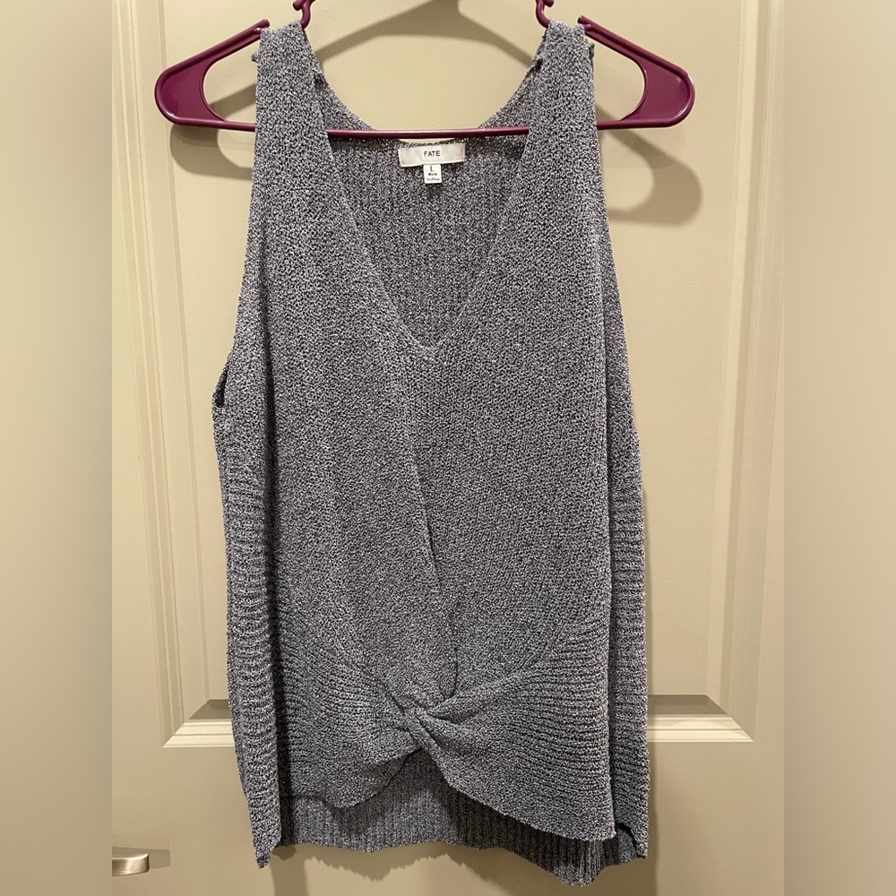 New Fate twisted knot sleeveless top knit women’s size large never worn